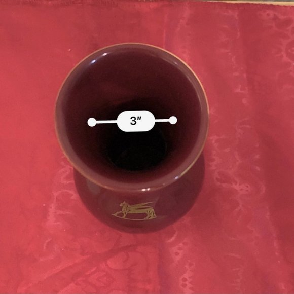 Hand-painted Perugina w/Griffin Vase - Picture 8 of 10